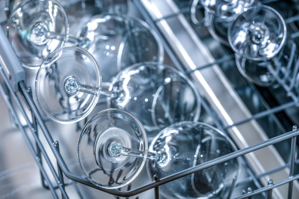 Piping tips and spatulas drying after washing